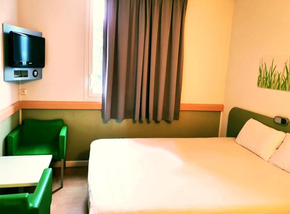 Ibis Budget Grenoble Sud Seyssinet Екстериор снимка