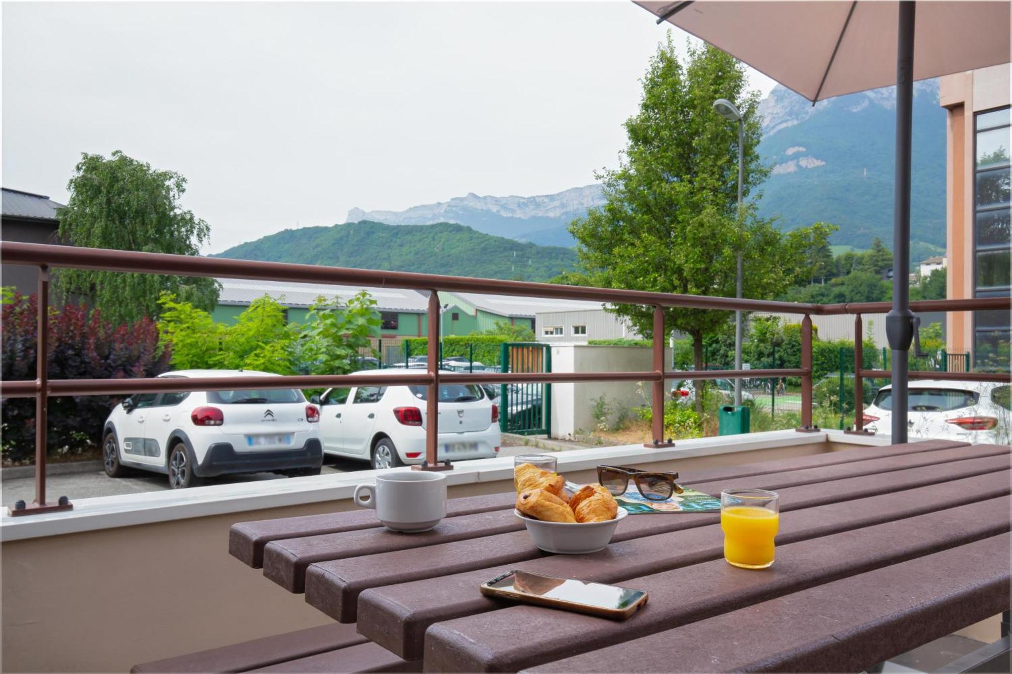 Ibis Budget Grenoble Sud Seyssinet Екстериор снимка
